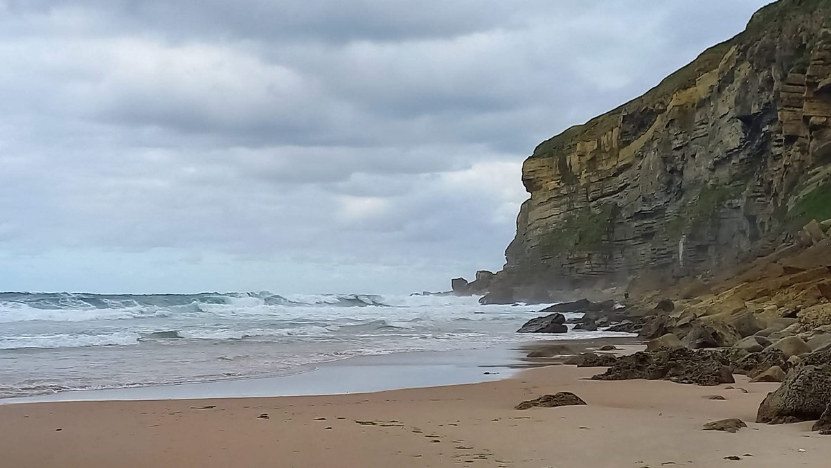 Passejant pel món. 
Cantàbria.  Cóbreces. #cantabria #travel #travelphotography #travellingthroughtheworld #travelpic <a href="/cant_infinita/">Cantabria Infinita</a>