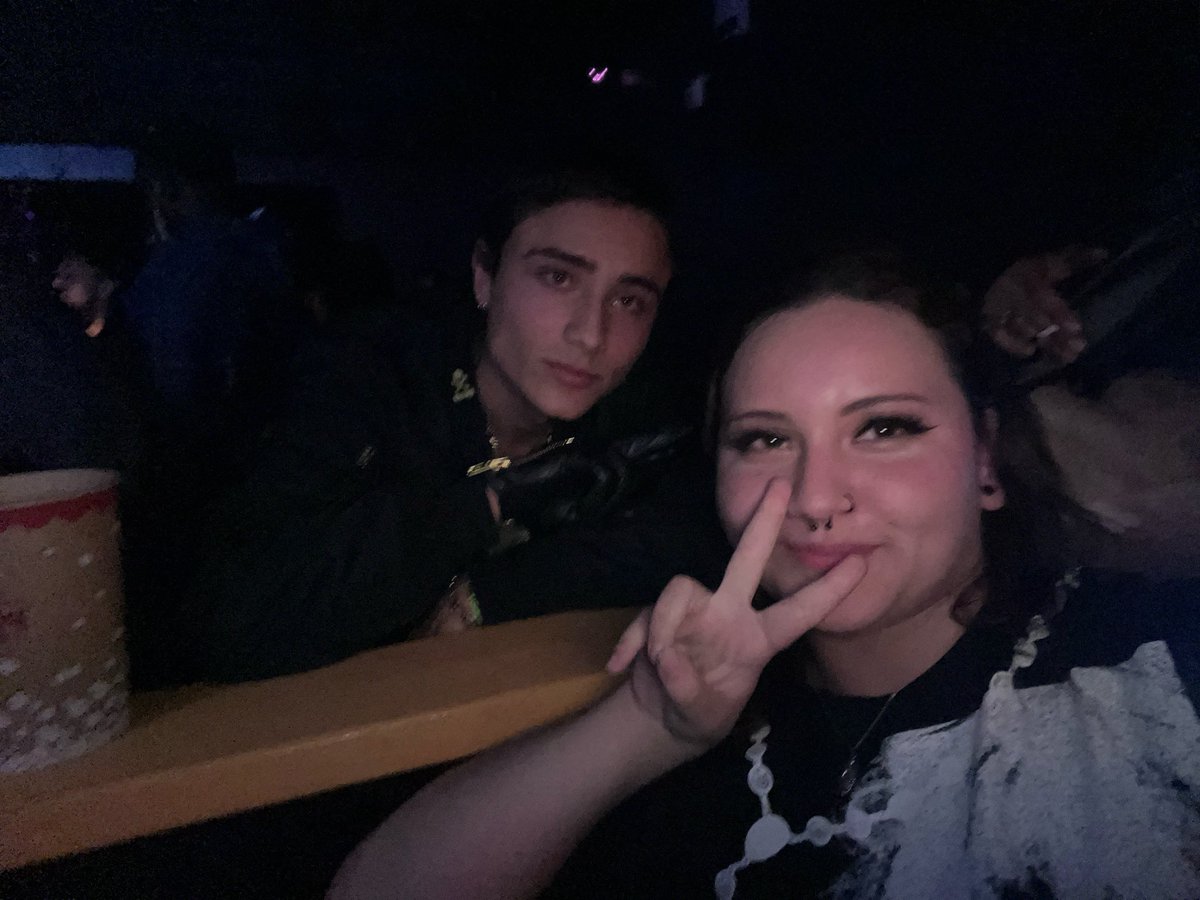 famerunners's tweet image. there was a concealing pt.3 ❤️❤️❤️