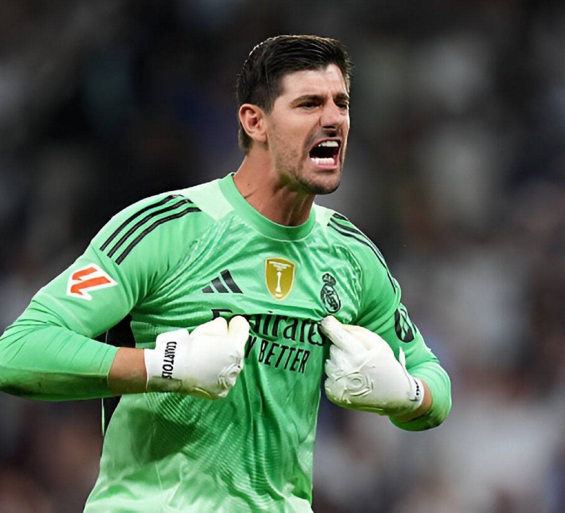 تصدى ثيبو كورتوا أمام إشبيلية لـ 5 كرات ساهم فيها بحصد ريال مدريد لـ 3 نقاط مهمة في صراع الصدارة بـ #الدوري_الإسباني 