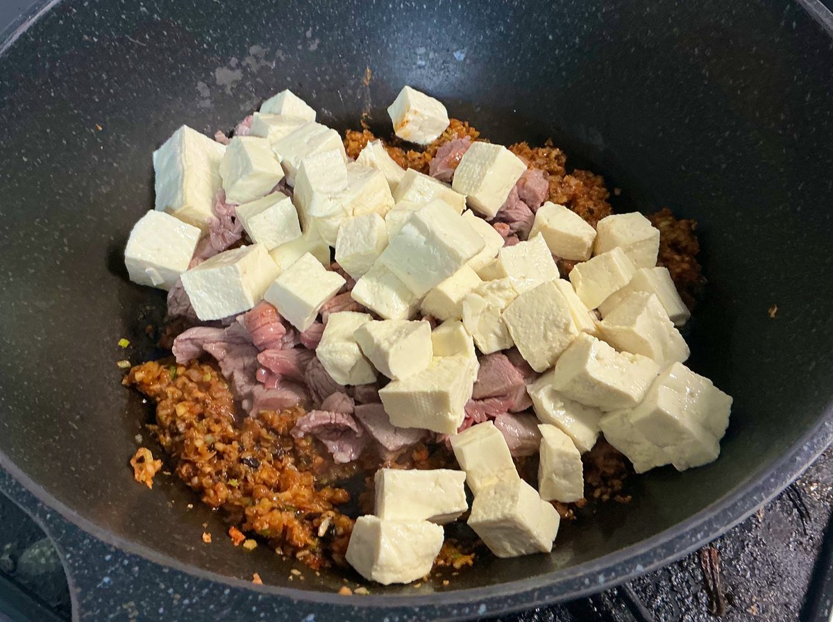 味坊レシピ本届いたので羊麻婆豆腐作った🐑 