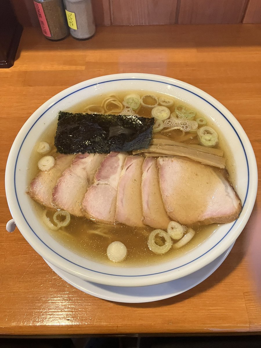 kousyou2016's tweet photo. @nikutaberuru 青森市　ひらこ屋
弘前市　たかはし中華そば店
丸森町　きく屋
仙台市　自家製太麺　渡辺
甲乙つけ難い😓 https://t.co/AfyTonCmk4