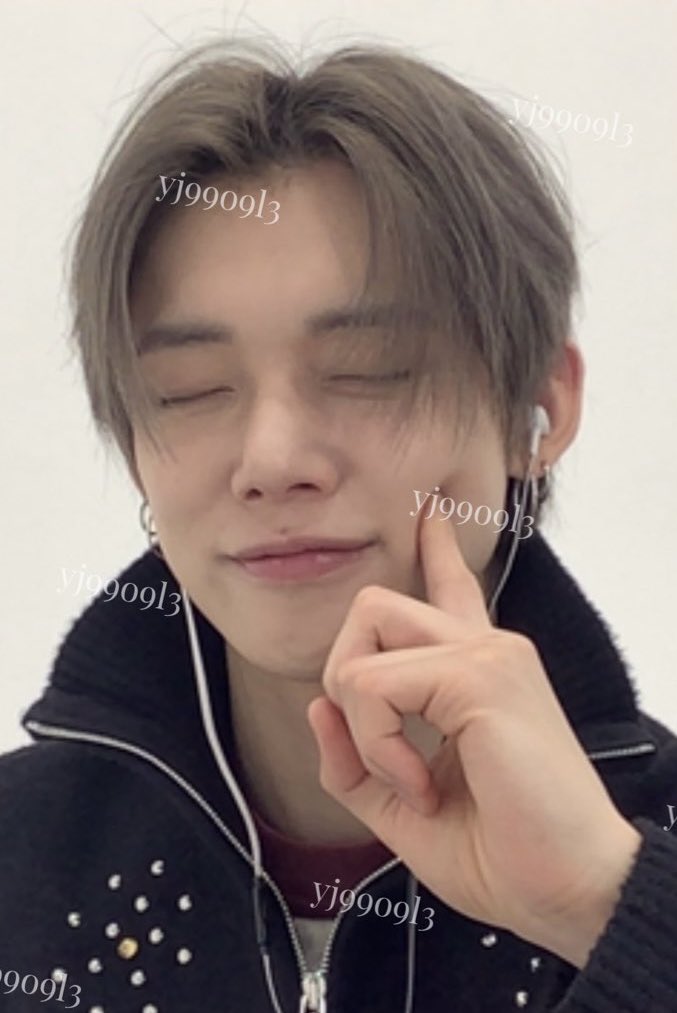 YEONJUN for today's starkissed fancall! ♡