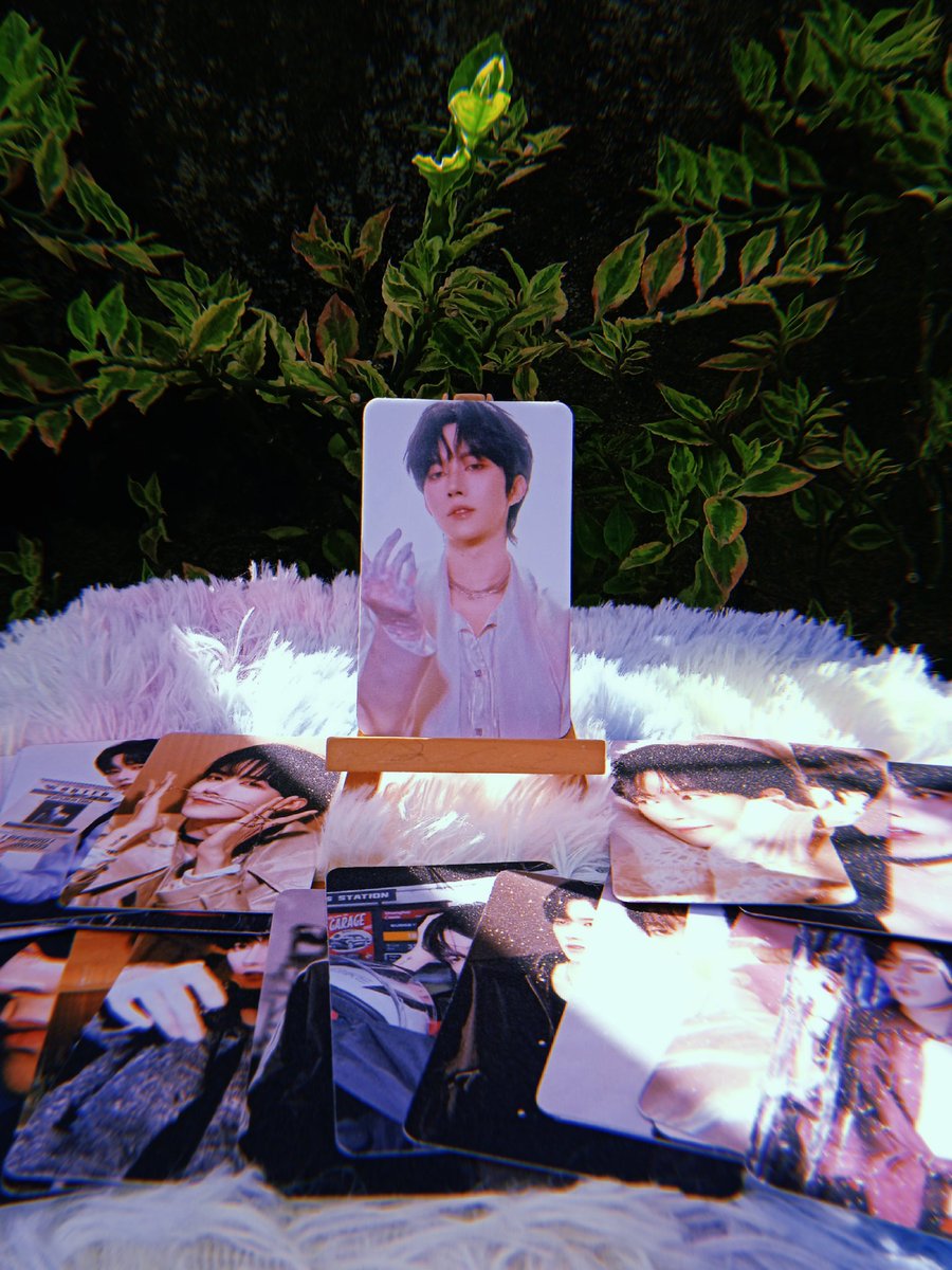 osbynam's tweet photo. GLITTERED CUSTOMIZED PHOTOCARDS
Huang Xi (Eliot Huang) | Hua Yong🦋

📩: os.bynam@gmail.com
💙: https://t.co/mUPGWCKdSY
-
osbynam💙💜☄️

#abodesiretheseries 
#EliotHuang 
#HuaYong https://t.co/cEpRWzkE5R