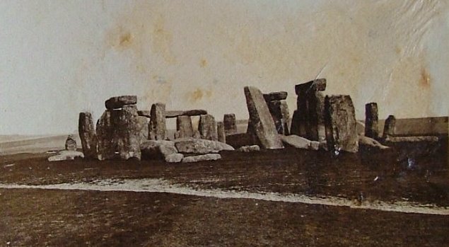 Hoy 21 de diciembre, que es el solsticio de invierno, nada mejor que hablar de la construcción de Stonehenge.
Los dólmenes, algo de ingeniería prehistórica – El blog de Víctor Yepes
victoryepes.blogs.upv.es/2015/01/19/los…