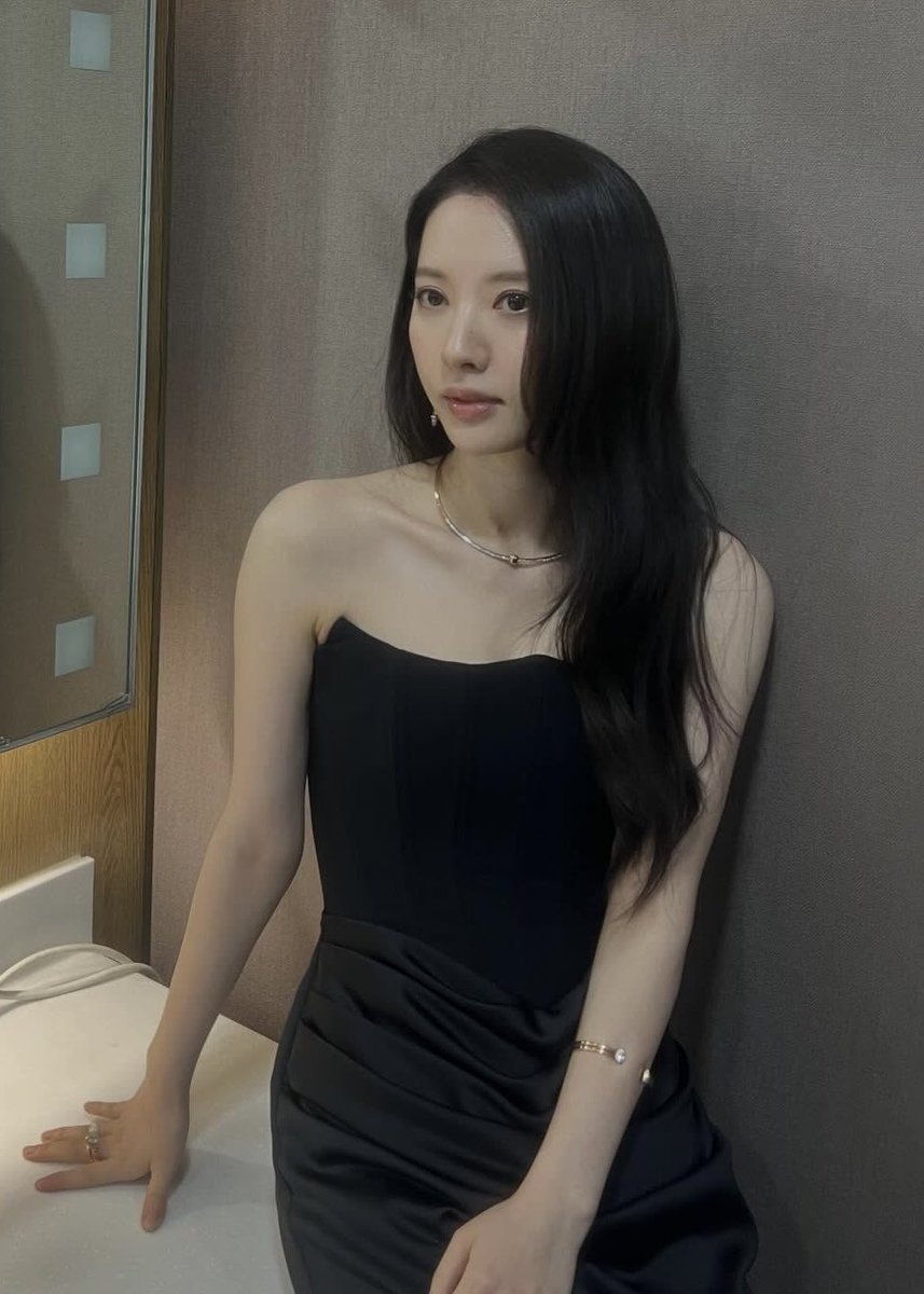 exseolbo's tweet image. this crazy side profile