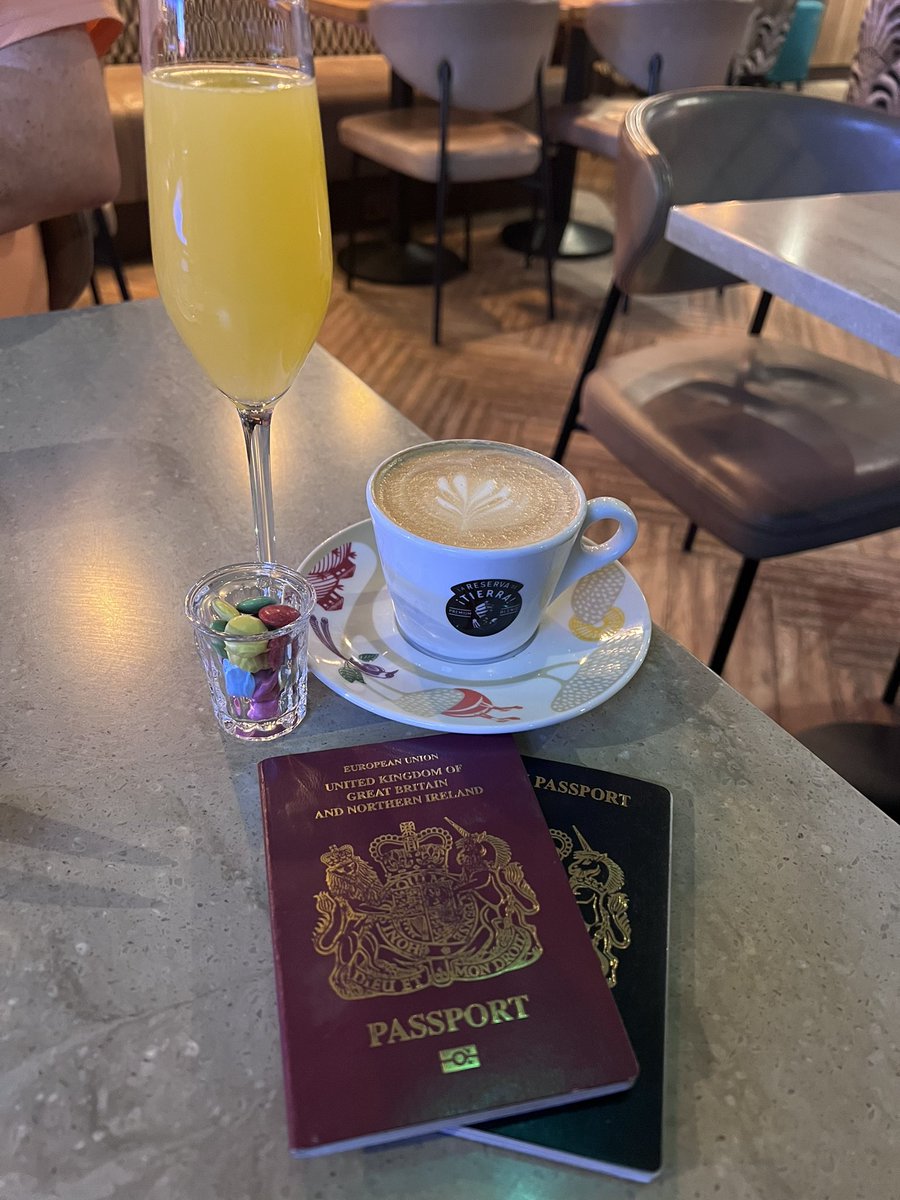 SmithJools's tweet image. Armchair supporter for the next 2 weeks.  ⚽️❤️🇦🇹
Fuerteventura here we come. ☀️