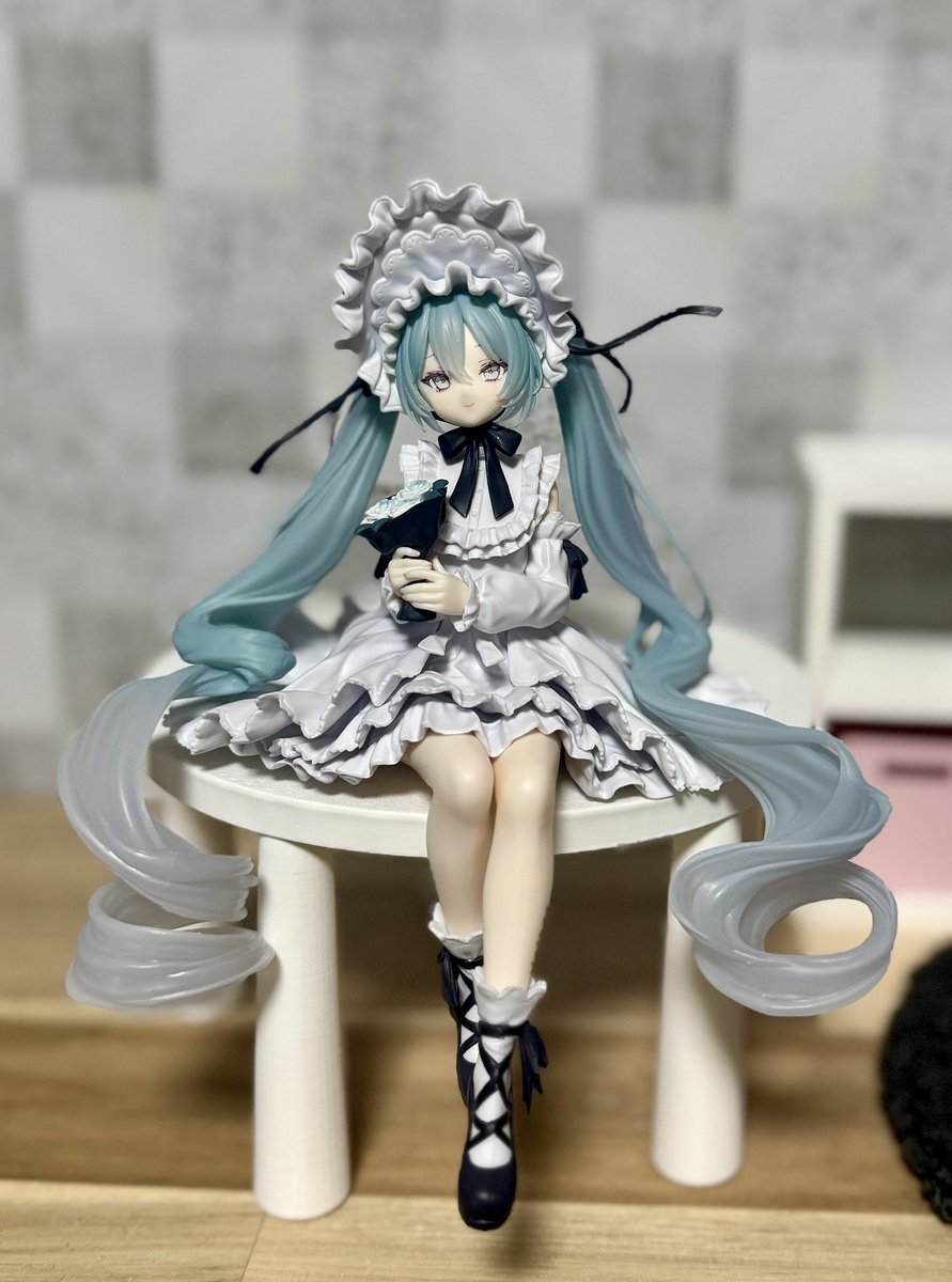 doedoe_doll's tweet photo. クリスマス用のドール服を求めて街に出たけど、成果はミクちゃんだけでした🤔 https://t.co/uFidYzbZ9D