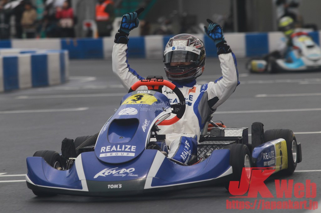 JAPANKART's tweet photo. ＃AUTOBACS 全日本カート選手権EV部門第8戦結果速報

優勝：野澤勇翔
2位：中井悠斗
3位：中井陽斗

シリーズ表彰も実施
ドライバーチャンピオン；三村壮太郎
チームチャンピオンは逆転でREALIZE KONDO EV Kart Racing Teamが連覇達成！

レポートはJK-Webで近日公開！
お楽しみに!!

#CCTB
#EVKART https://t.co/4ex4aYmlJq