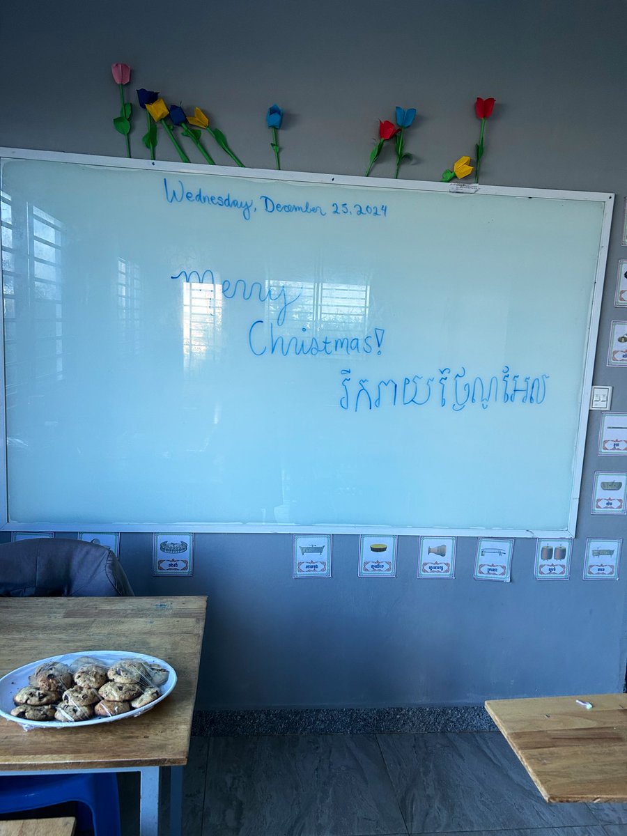 micaelarica's tweet photo. and now thinking about last Christmas in Cambodia when I baked my English classroom chocolate chip cookies and they hated it https://t.co/vpl7Rj8JtK