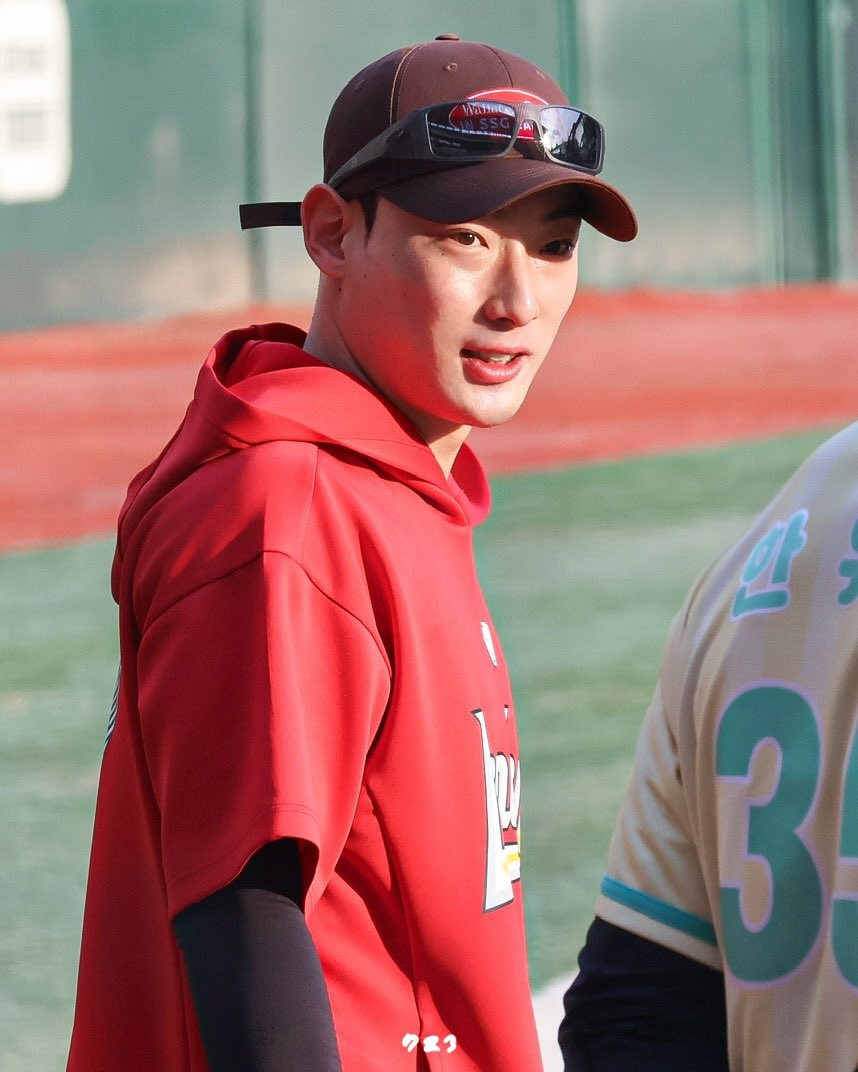 251024
_

#SSG랜더스 #최지훈 #723_최지훈