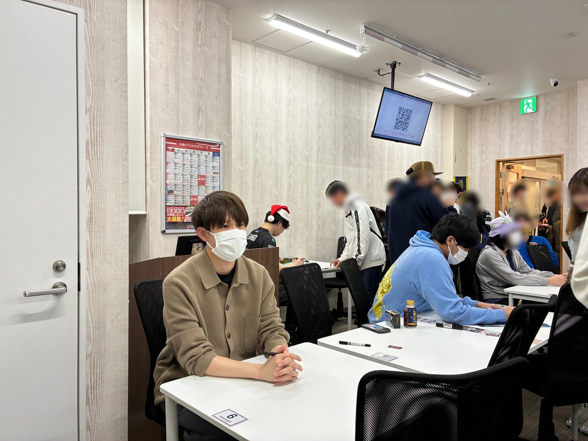 Mycalinks杯、ゲストのサイン対応で盛り上がっております！！！！！！！