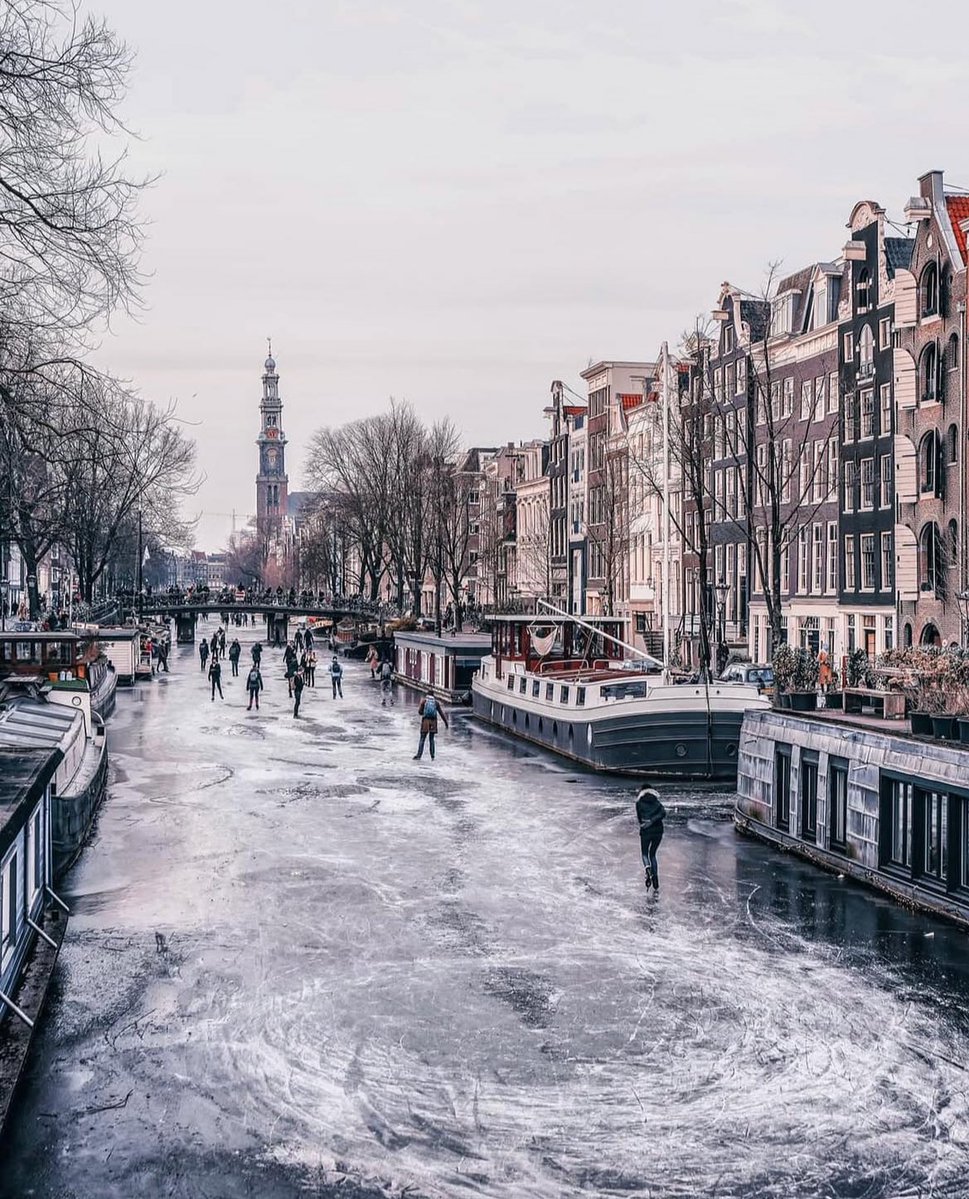 earthcurated's tweet image. Winter in Amsterdam ❄️