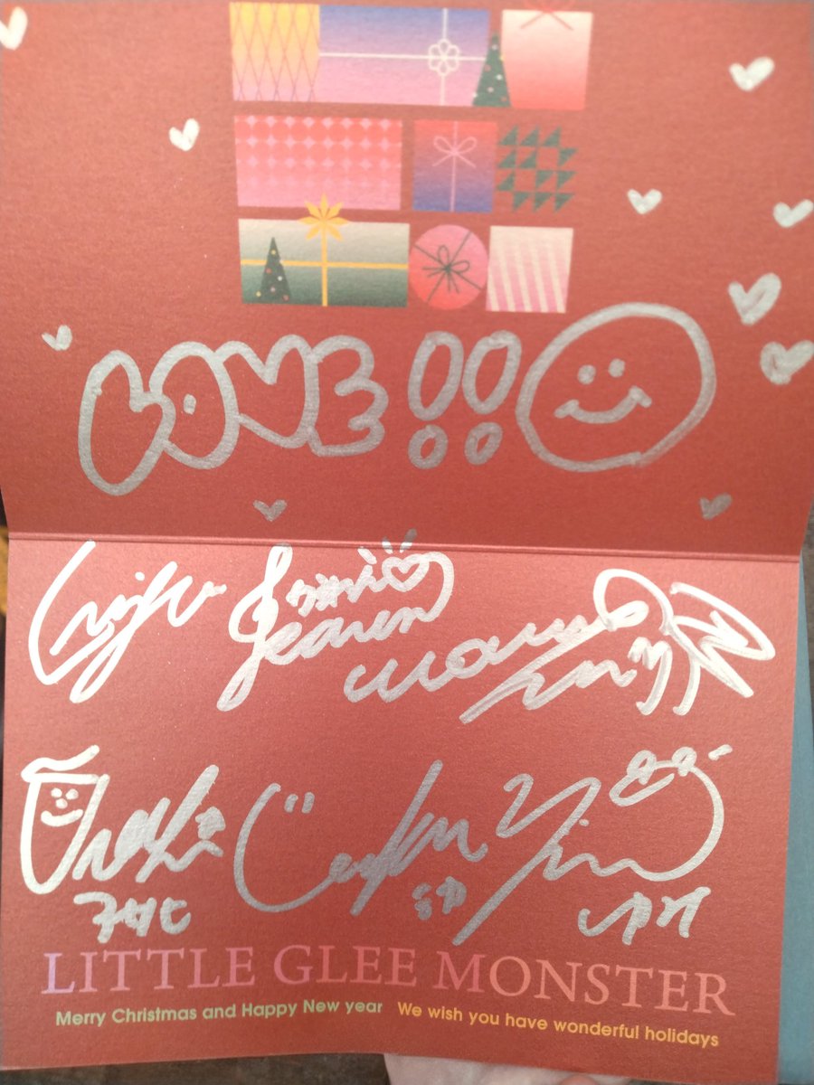 最後退場時にメンバーからお見送りをしてもらいながら、サイン入りの