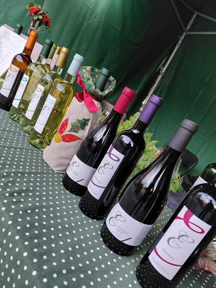 Clausuramos las tres jornadas de la Feria Artesanal de Navidad de Breña Baja🧶Agradecer a tod@s las personas q se acercaron, pero en especial, a tod@s l@s artesan@s x su gran esfuerzo en nuestro municipio, q en conjunto con la Asociación Artesanos El Telar de Breña Baja👏