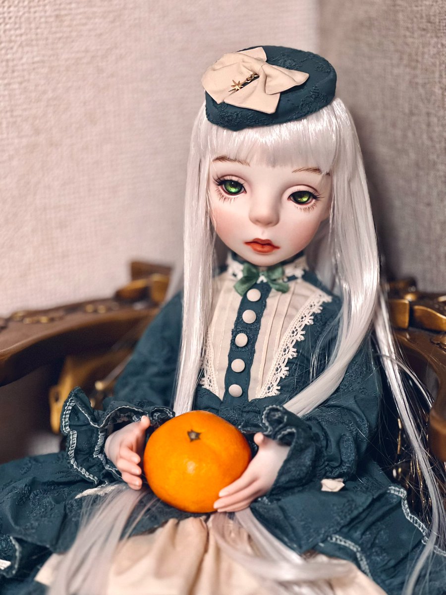 こんなにみかんって美味しかったかな。 そして、冬のビスクドールは