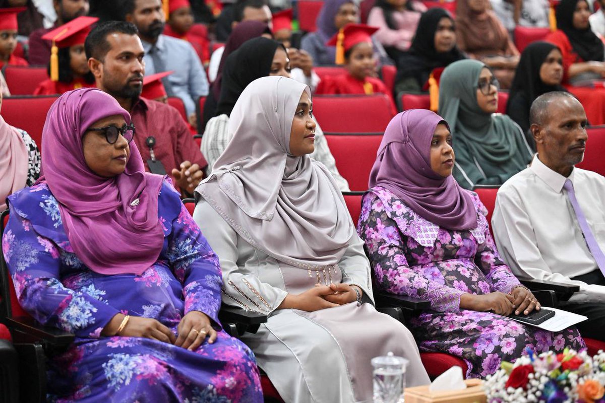 First Lady <a href="/sajidhaamohamed/">First Lady Sajidha Mohamed</a> attends Excel International School’s 2025 Graduation Ceremony. She presented certificates and trophies to the graduating students, including 28 students, who memorised sections of the Holy Quran.