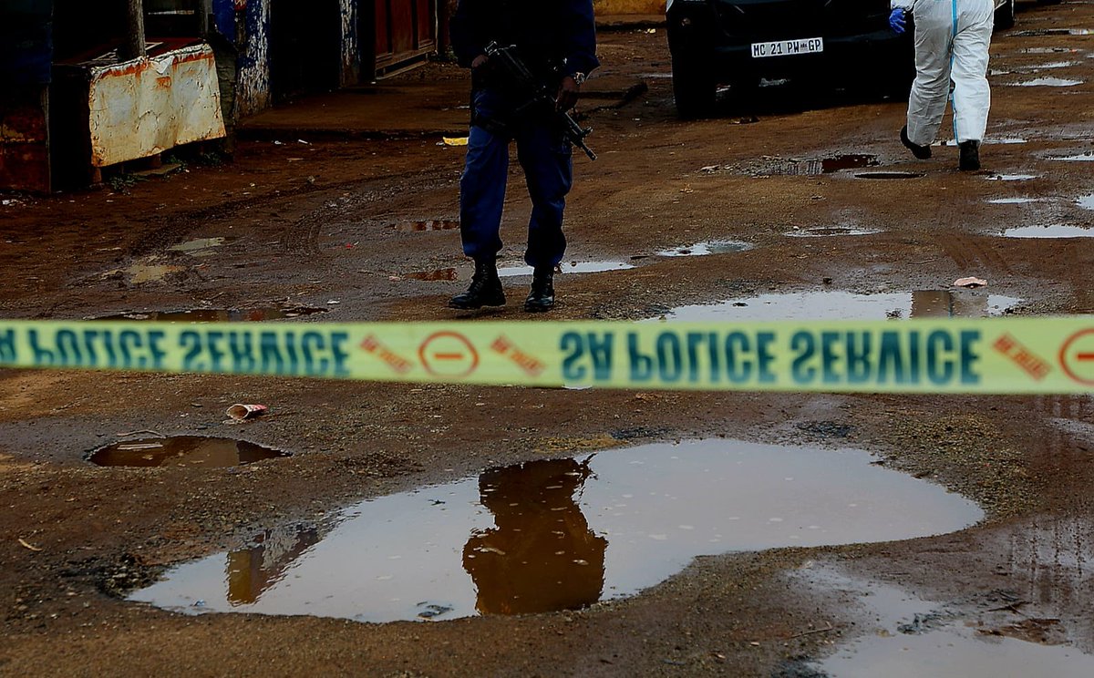 DailyNewsSA's tweet image. Nine people were killed in a shooting at Bekkersdal informal settlement early Sunday after gunmen in two vehicles allegedly opened fire on patrons. An e-hailing driver is among the victims.

📸 Timothy Bernard / Independent Newspapers

#Bekkersdal #GunViolence