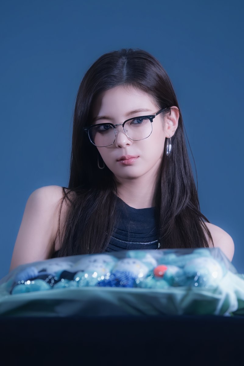 TBG2512's tweet photo. 251122 ITZY 팬사인회
리아

#ITZY #LIA
#있지 #리아 https://t.co/Knd5LyQiOq