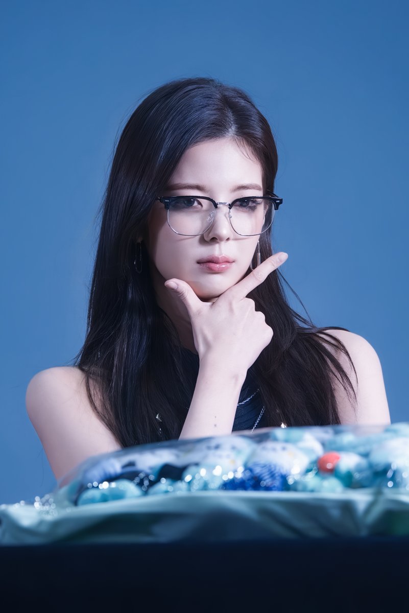 TBG2512's tweet photo. 251122 ITZY 팬사인회
리아

#ITZY #LIA
#있지 #리아 https://t.co/Knd5LyQiOq