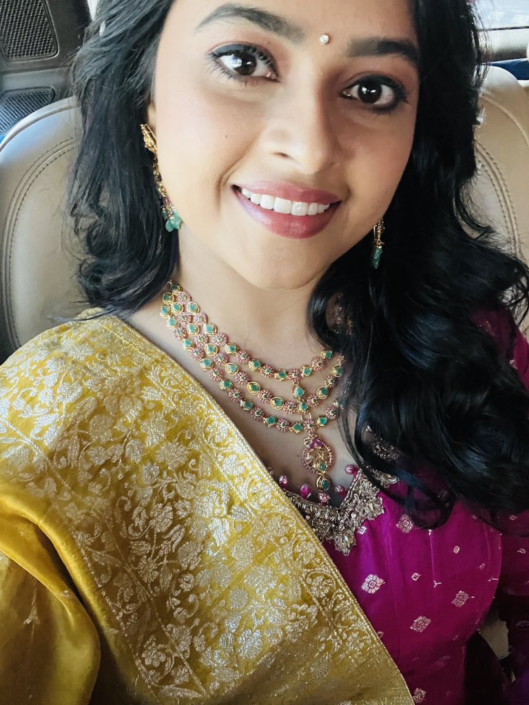 SDsridivya's tweet photo. Thank you for all the love #Malaysia 🩷 https://t.co/mo15KG3xB0