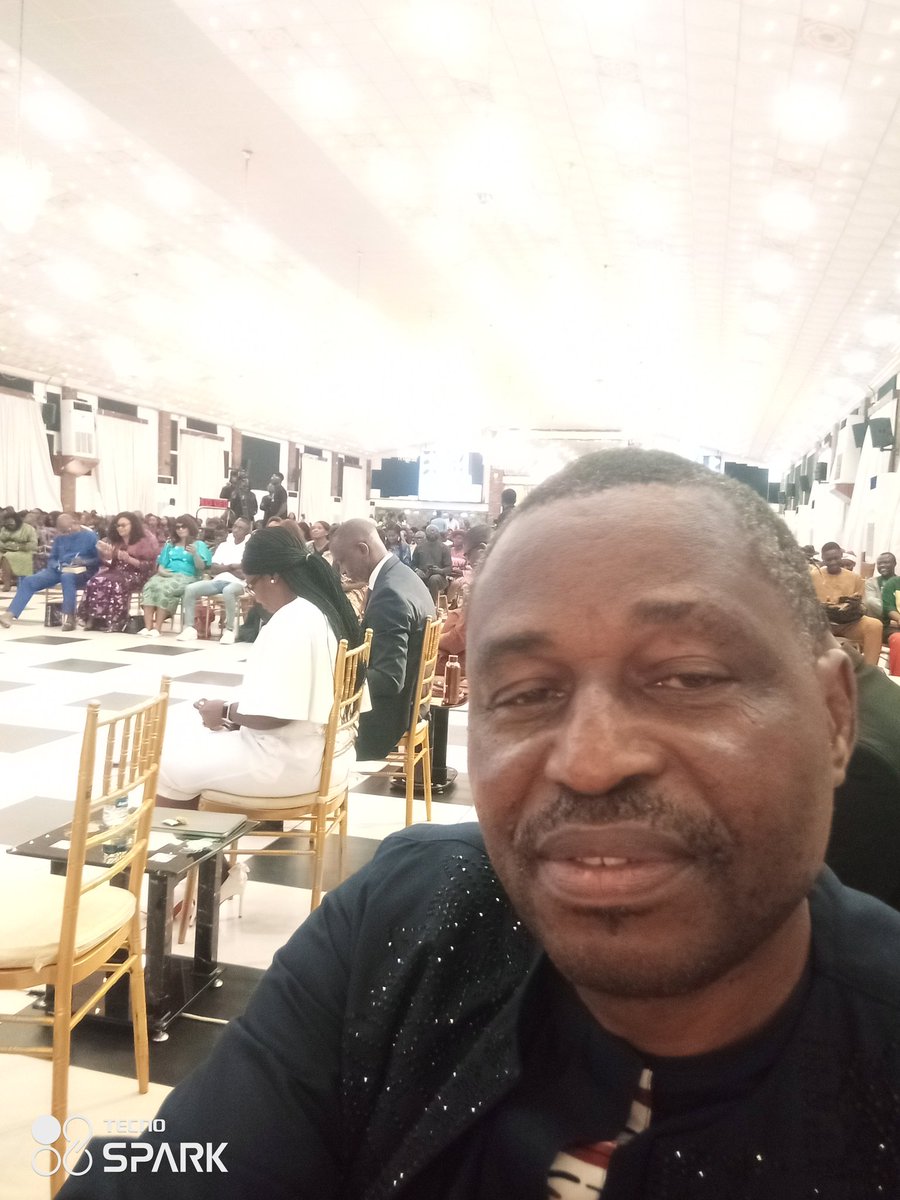 ThompsonOlorede's tweet photo. @DaystarNG alimosho https://t.co/4AoZIipBBL