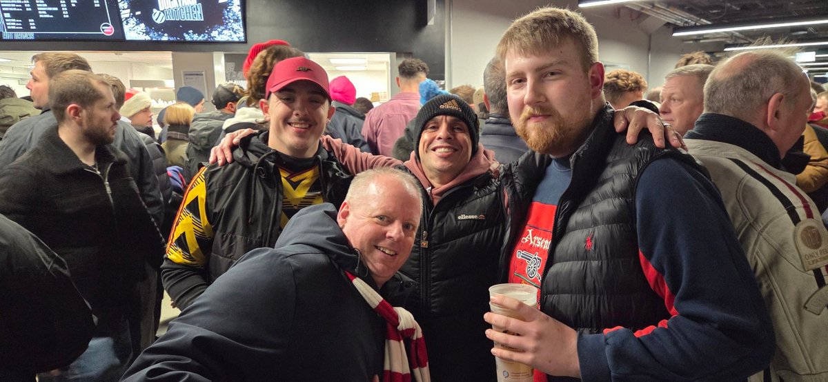 Cracking day out at Everton away, Arsenal grinded out the win. Long journey home, but nice to be taking all 3 point's. 
Just following the <a href="/Arsenal/">Arsenal</a> 🔴 ⚪️ 
#coyg #afc #EVEARS #gooners #Arsenal