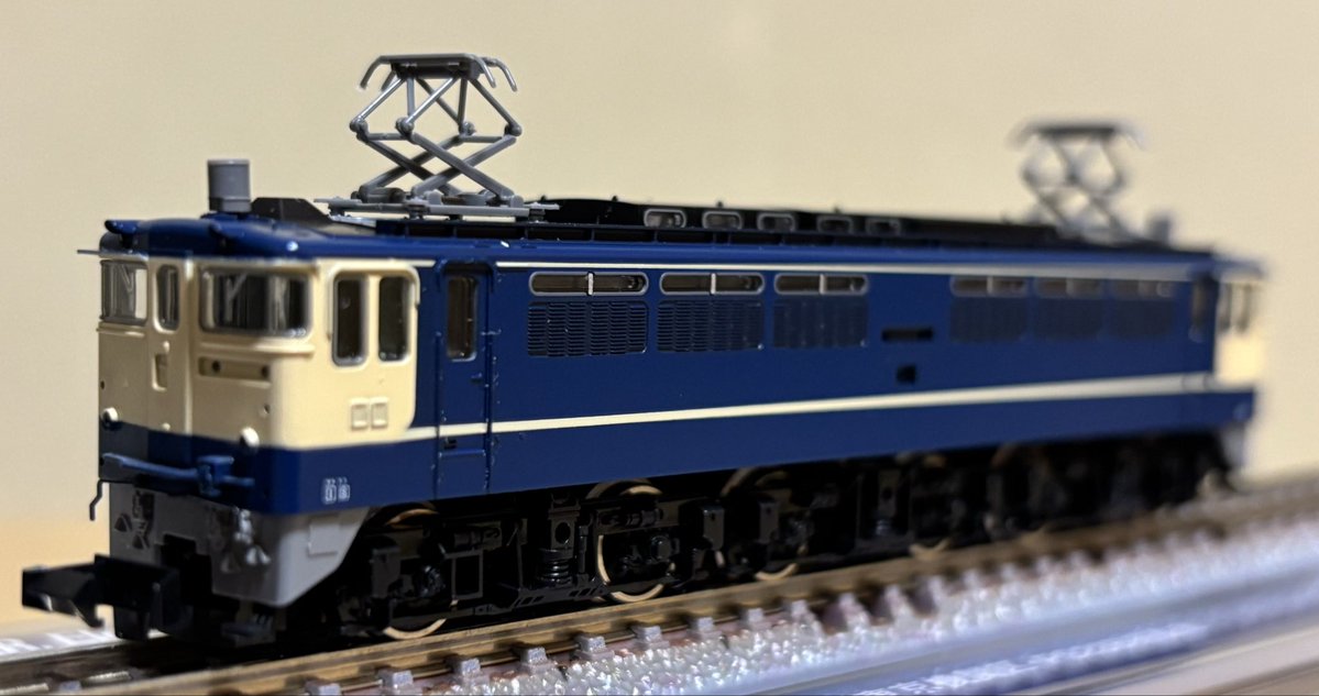 こんばんは。 TOMIX<2111>EF65 1000(東京機関区・PS 22搭載車)です