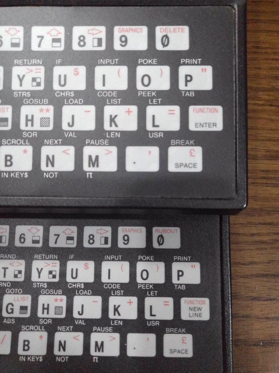 ZX81は縁あって2台います。同じもの2つはいいかな…と思って見比べて