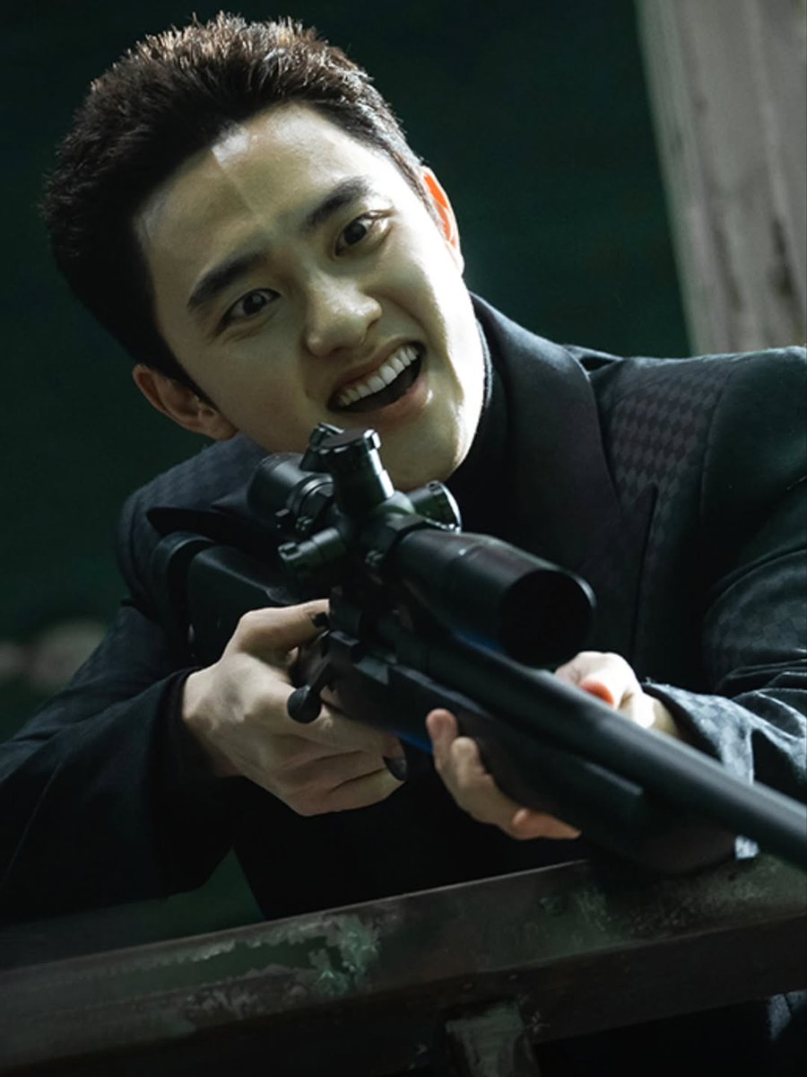 rainydays131's tweet image. Same man