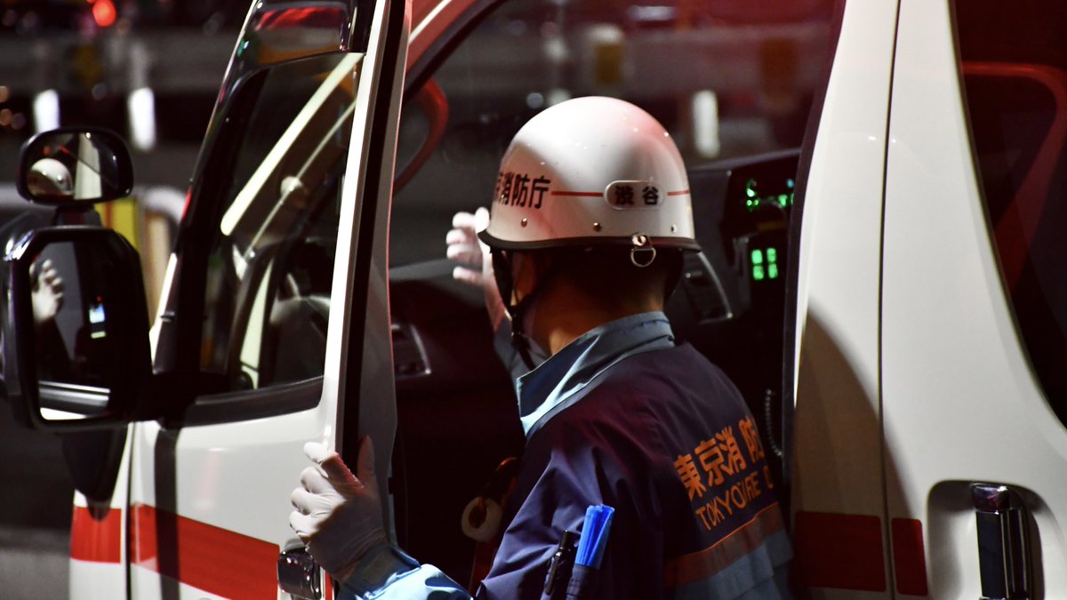 FireFront119's tweet image. 東京消防庁　救急隊
935,373件の「命」をのせて。