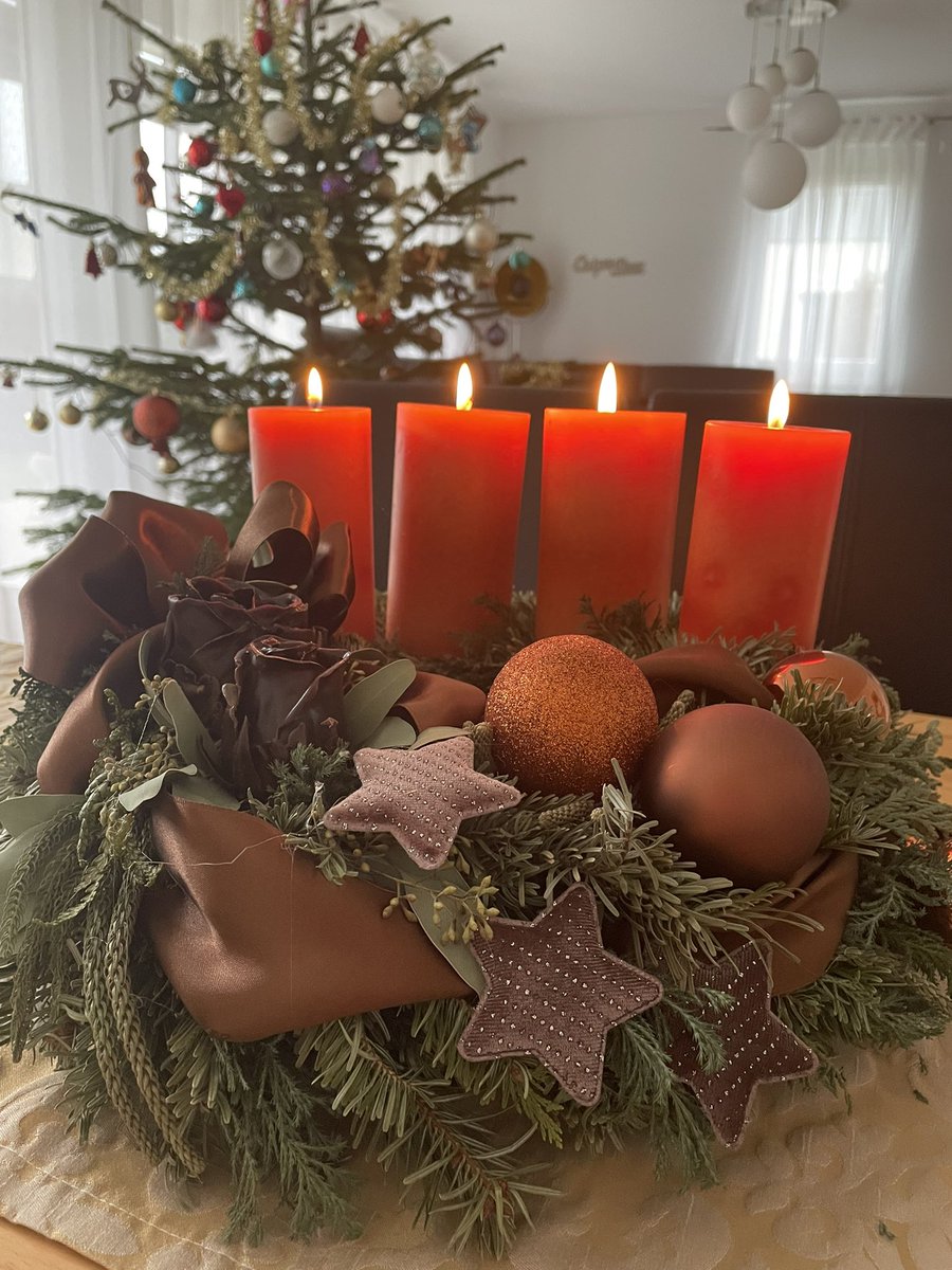 G_E_Wega's tweet photo. ♥️🌲Guten Morgen ♥️🌲Wünsche euch einen entspannten und friedlichen 4. Advent ♥️🌲 https://t.co/gVhLe8yRoK
