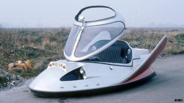 4 days until Christmas and the letter W is for Whomobile. Jon Pertwee, 3rd Doctor Who, commissioned Peter Farries to build him a car you his own design. It was used in the BBC series and used an Imp engine specially built by Chrysler UK. It's fully road legal, top speed 105mph!