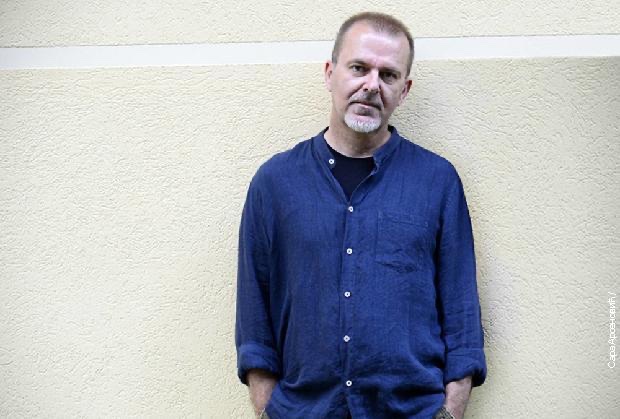 #U_prvih_pet
11.00
Gost emisije je Nebojša Grujičić, odgovorni urednik RTS izdavaštva

instagram.com/radio_beograd_2
facebook.com/RadioBeograd2/
97,6 MHz