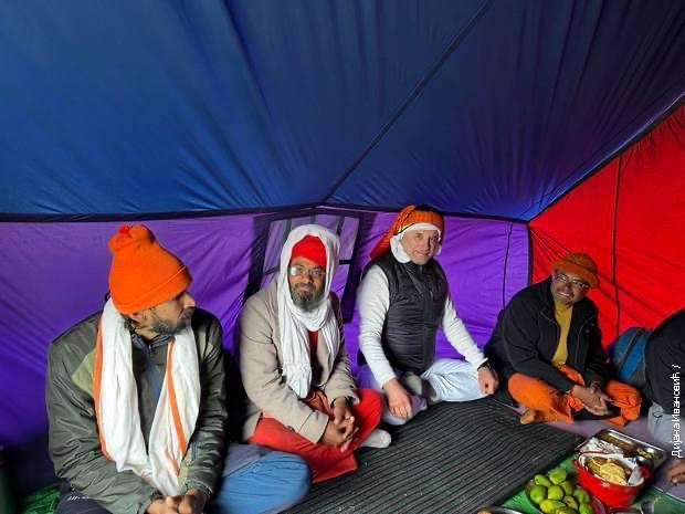 #Dionis
17.00
Himalaji leti

instagram.com/radio_beograd_2
facebook.com/RadioBeograd2/
97,6 MHz