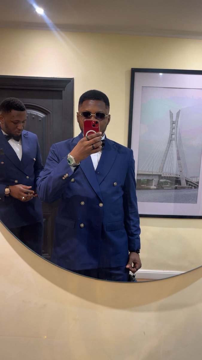 Tobi_ABD's tweet photo. Got suited up! https://t.co/6WI780n2ry
