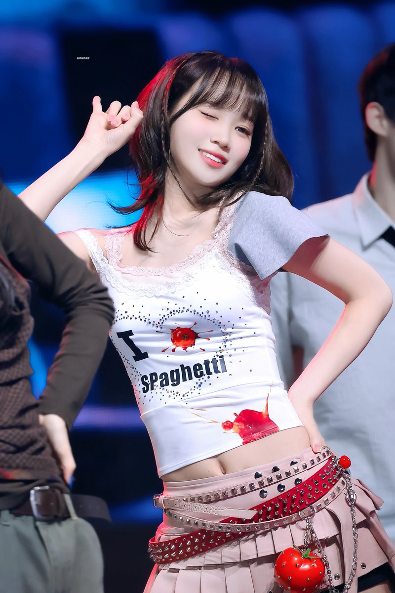 251219 #Chaewon #김채원 #チェウォン #KimChaeWon #LE_SSERAFIM