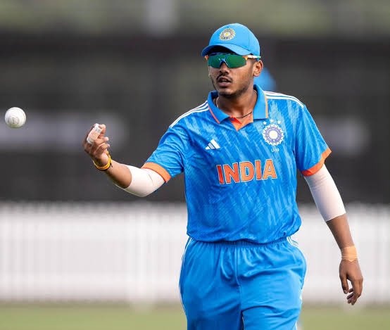 reignvk18's tweet photo. This clown choker Ayush Mhatre should be nowhere near domestics team

&amp; here he's India's U-19 Asia Cup captain 🤡🤡 https://t.co/8BLBzcZY6e