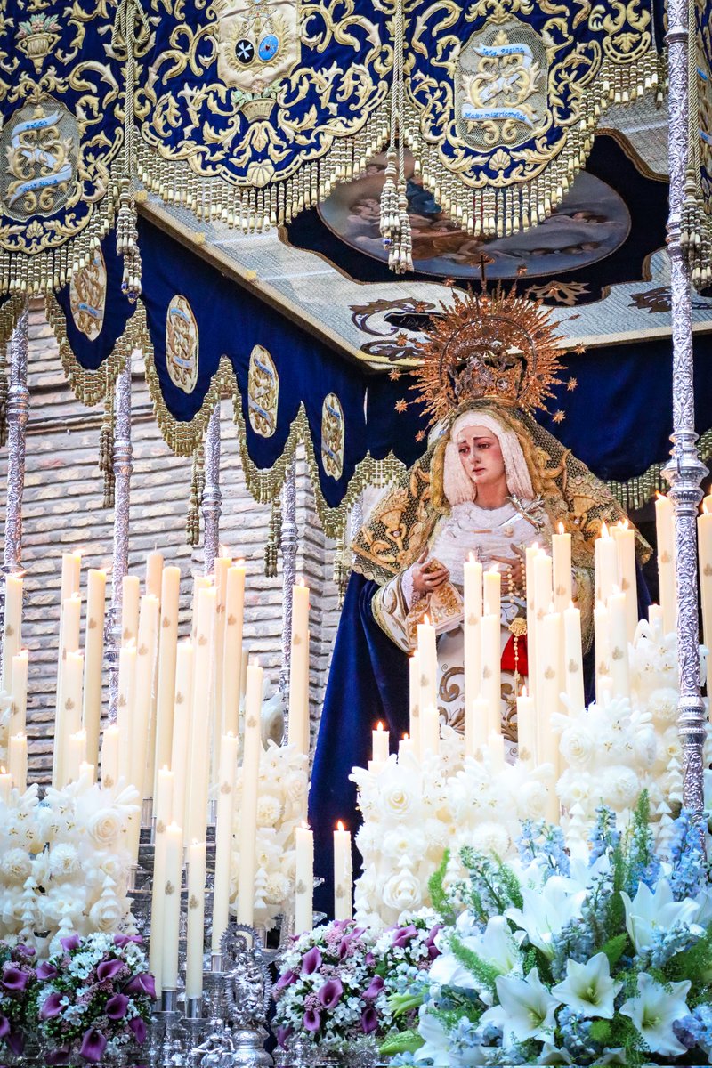 DOMINGO DE HUMILDAD 
No temas, María, porque has hallado gracia delante de Dios: concebirás en tu seno y darás a luz un hijo, y le pondrás por nombre Jesús.  Será grande y será llamado Hijo del Altísimo (Evangelio según San Lucas 1, 28- 33).
📸 Jorge Carbó Cortes 
#Humildadzgz