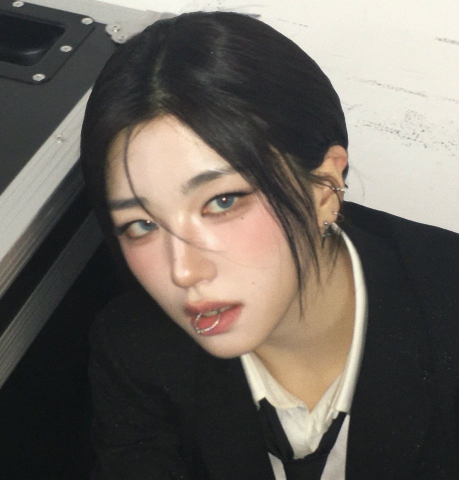 aeshinez's tweet image. #NEEDTHATSOBAD