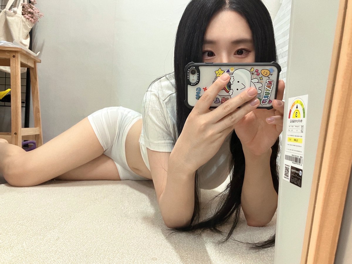 hellojeeeun's tweet image. 치마로 착각한 분들이 있던데.. 이거 속바지임ㅋ