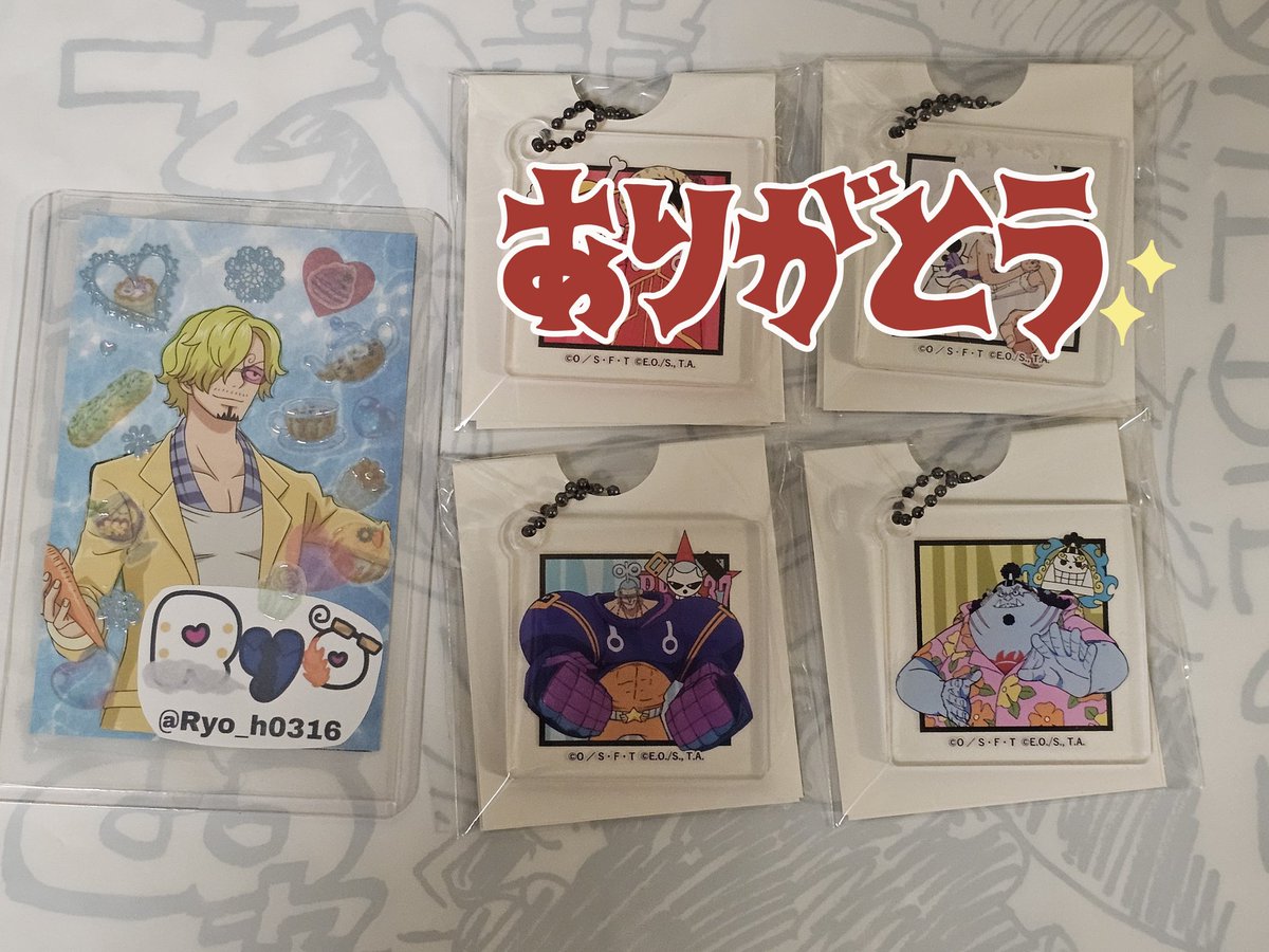 交換・譲渡】ダイソー ワンピース アクリルキーホルダー 缶バッジ