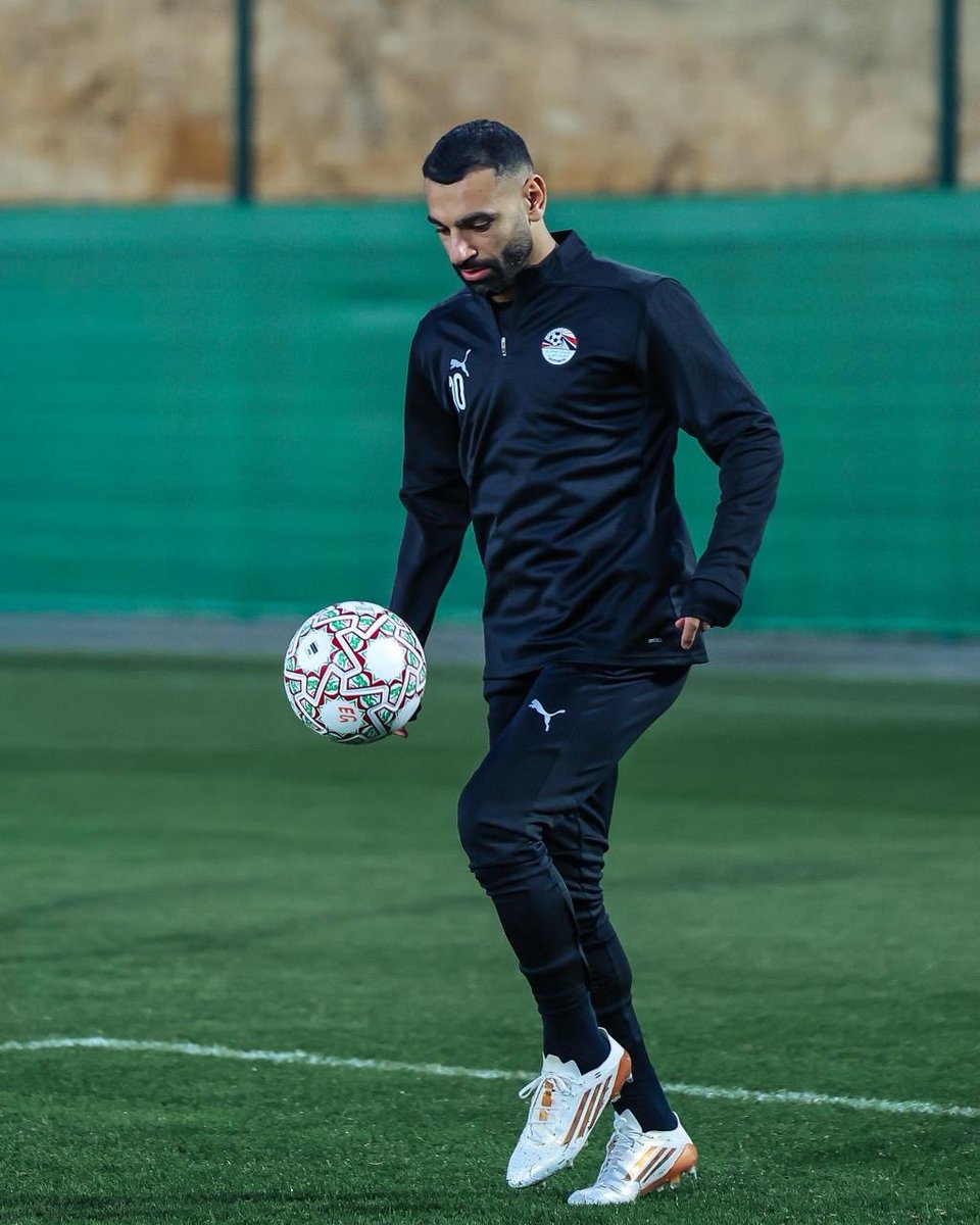 MoSalah's tweet image. 