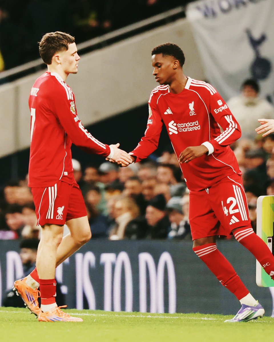 Coming on for his Premier League debut 💫

Congratulations, Trey 🙌