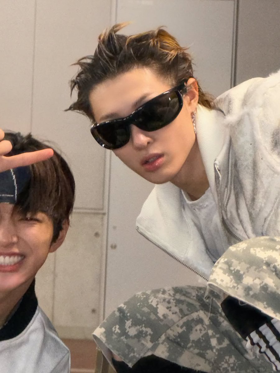 a (@1thtenx) on Twitter photo 