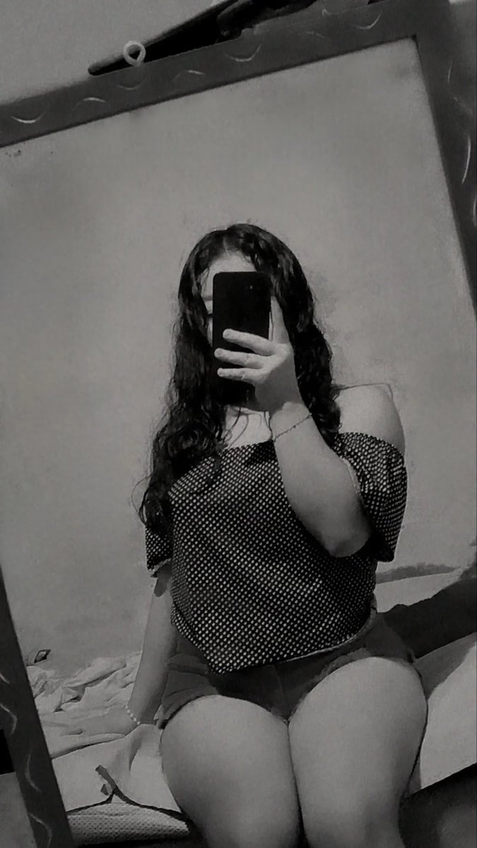 Ashathomas26's tweet photo. Good Afternoon Darling 😘😘😘
How do I look? https://t.co/pKYHUZ6uWE