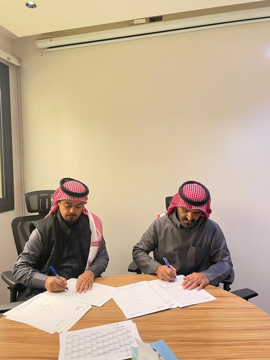 وقّعت جمعية التنمية الأهلية بطريف بمحافظة الأسياح ومستشفى الأسياح العام اليوم اتفاقية تعاون لتنفيذ برنامج (صديق الطفل)، بما يعزز الشراكة المجتمعية ويدعم المبادرات الموجهة لخدمة الطفل
<a href="/tatweerorg/">جمعية تطوير</a>