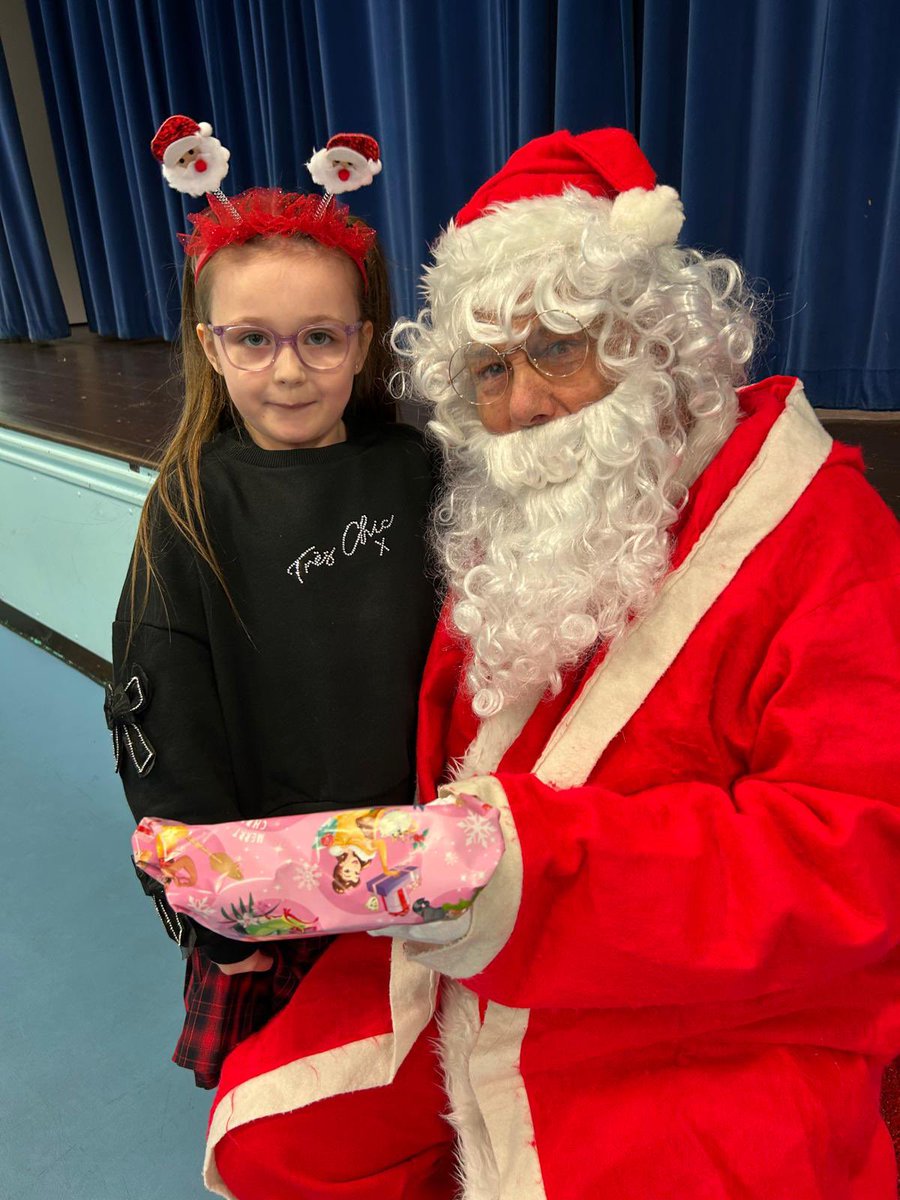 MrsKarenBonar tweet media