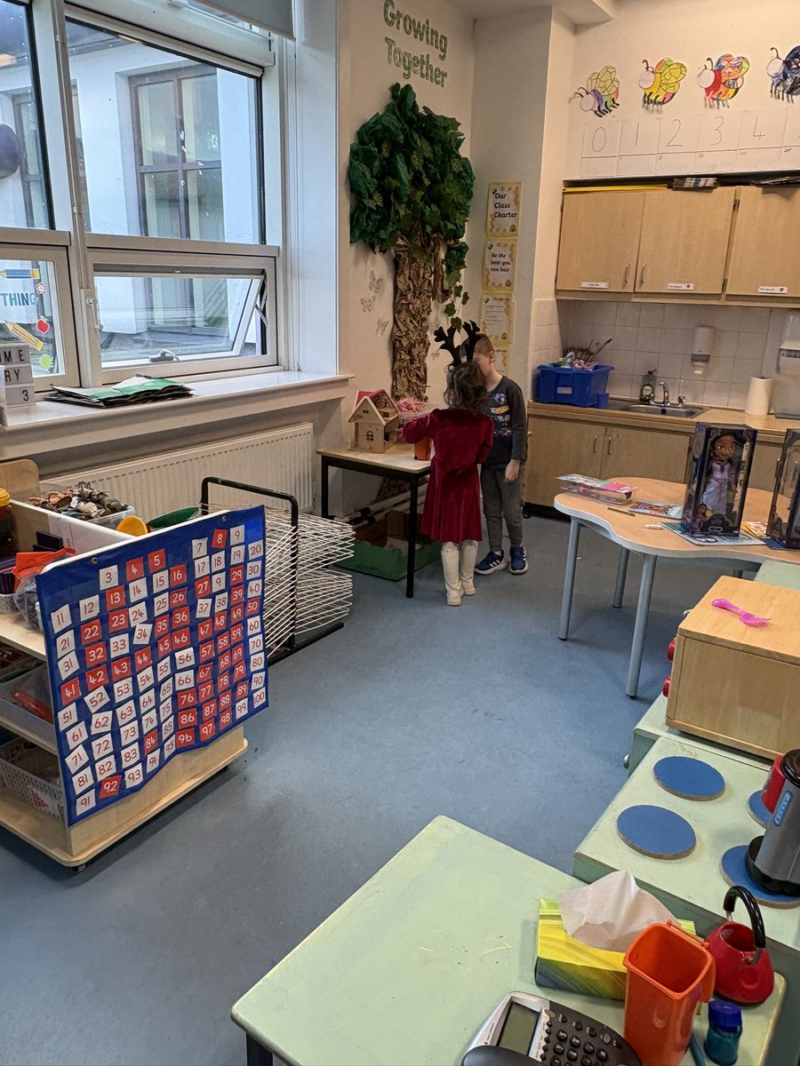 MrsKarenBonar tweet media