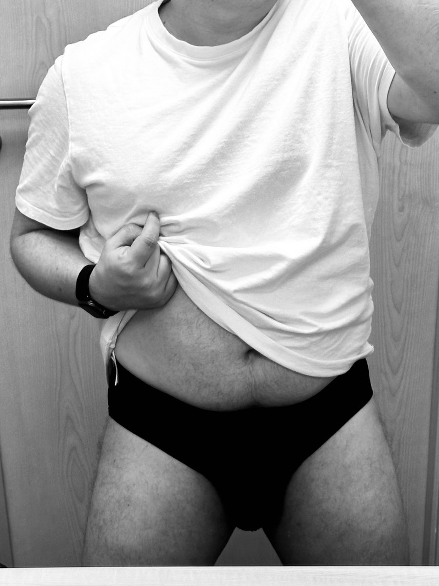 buttunit_'s tweet photo. 👅 https://t.co/jmr5pnVYmo