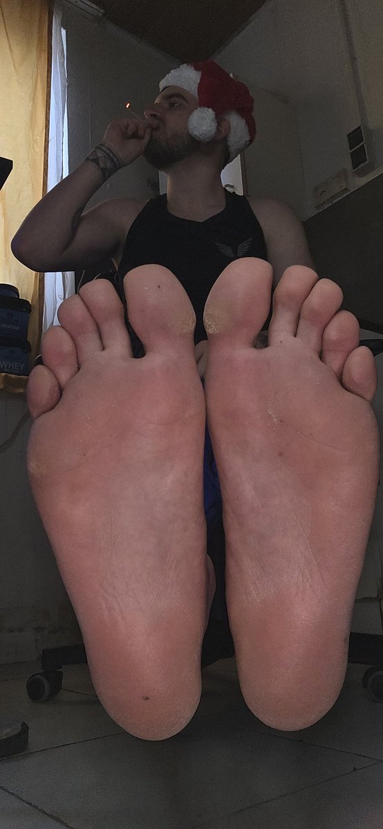 FINDOM R€D 🔻 tweet media